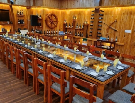 Phòng Hầm Rượu 1